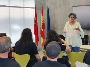 Feria del Libro de Madrid - I Encuentro Club Virtual de Lectura Sui Generis -Cuentacuentos sobre Ray Bradbury a cargo de Carolina Rueda